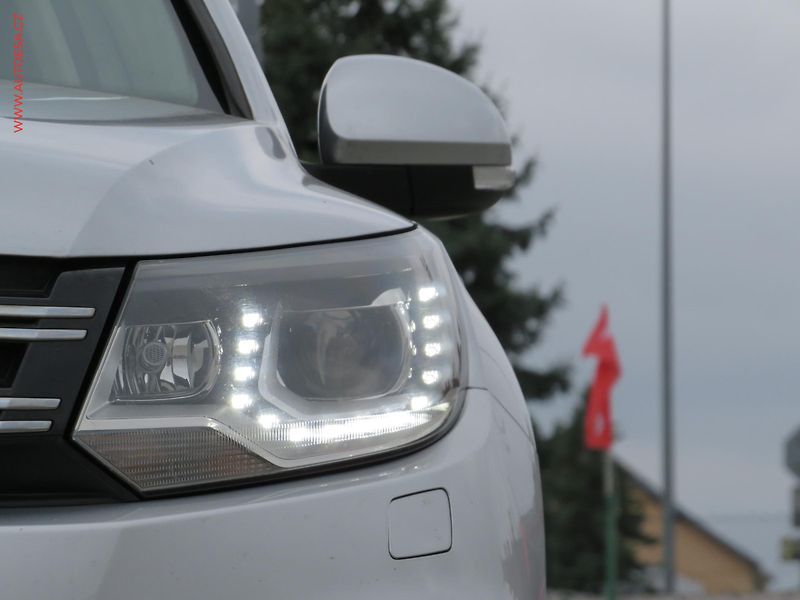 Volkswagen Tiguan (2012) 1.4 TSi, xenon, autoAC - fotka 25 z 27