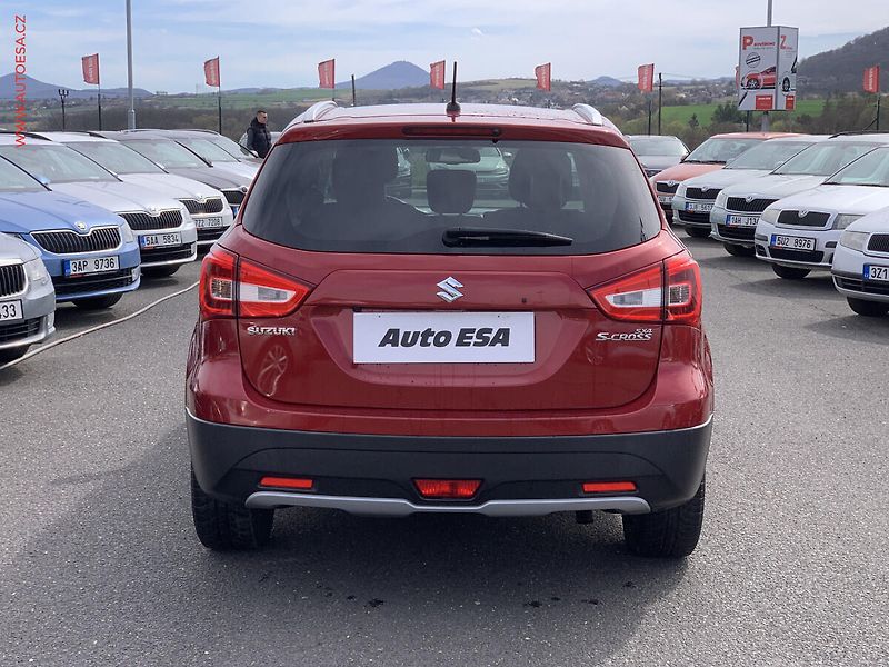Suzuki S-Cross (2018) 1.4 BJet, Comfort, +ALU, navi - fotka 5 z 19