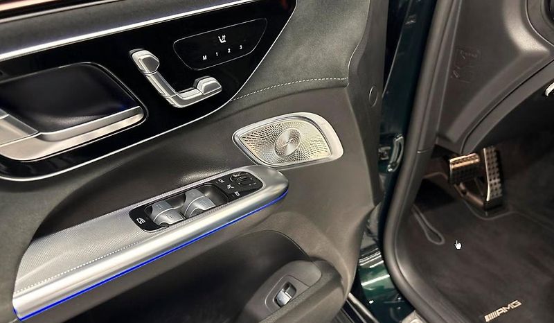 Mercedes-Benz EQE 500 4M AMG 360kam. Panorama - fotka 12 z 13