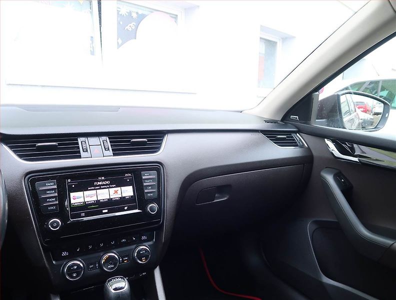 Škoda Octavia (2017) Laurin&Klement 2.0 TDI, 4X4 - fotka 8 z 19