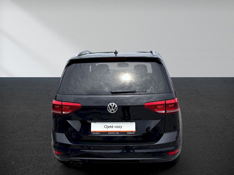 Volkswagen Touran (2017) 1.4 TSi 110kW DSG - fotka 10 z 33