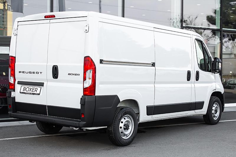 Peugeot Boxer (2026) 2,2 Furgon 3000 L2H1 MAN  užit - fotka 5 z 14