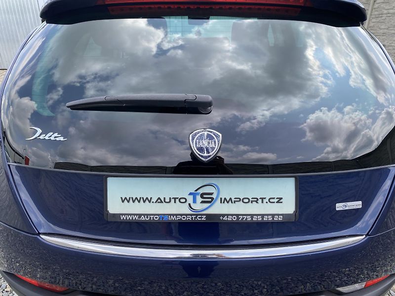 Lancia Delta 2.0JTD 165PS SPORT NAVI SERVIS - fotka 41 z 169