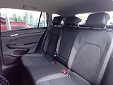 Volkswagen Golf Variant (2026) 1,5 eTSI 7DSG mHEV  People - náhled 17