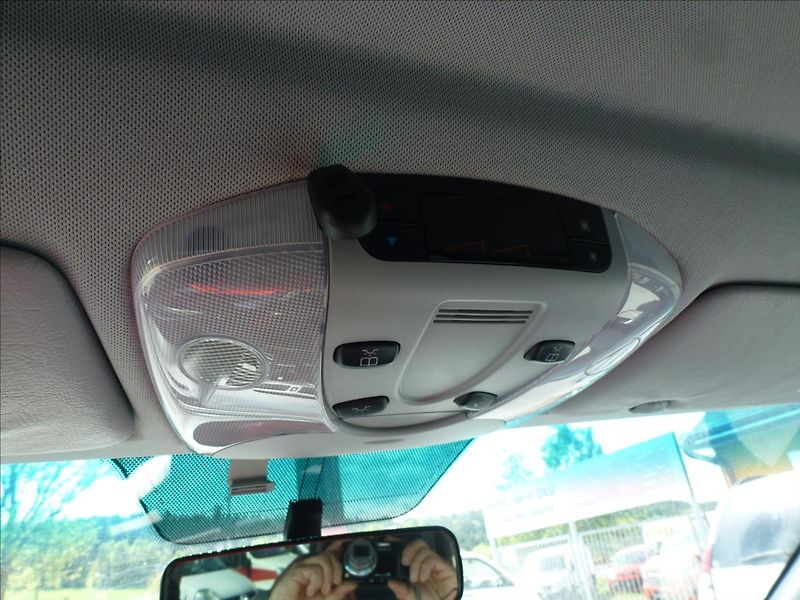 Mercedes-Benz Viano 2,2 DCi 5míst Automat  639 - fotka 34 z 48