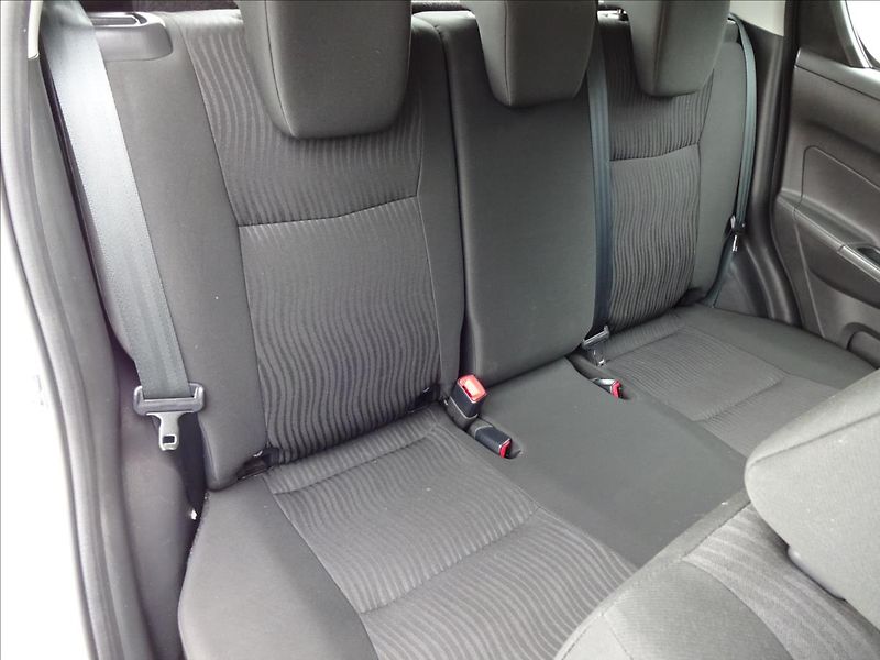 Suzuki Swift 1.2i16V NOVÉ ROZVODY - fotka 25 z 47