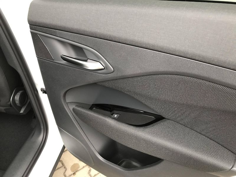 Audi Q3 7STT  1,5 TFSI - fotka 12 z 24