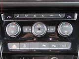 Volkswagen Touran (2018) 2.0 TDi R-Line, DSG, LED - náhled 14