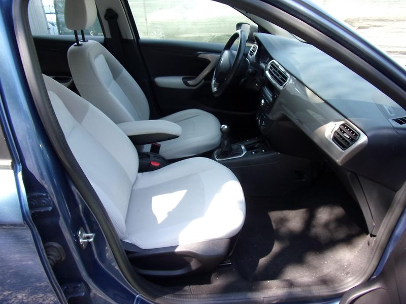 Citroën C-Elysée (2016) 1.6HDi 73kW EXCLUSIVE PŮVOD ČR - fotka 18 z 20