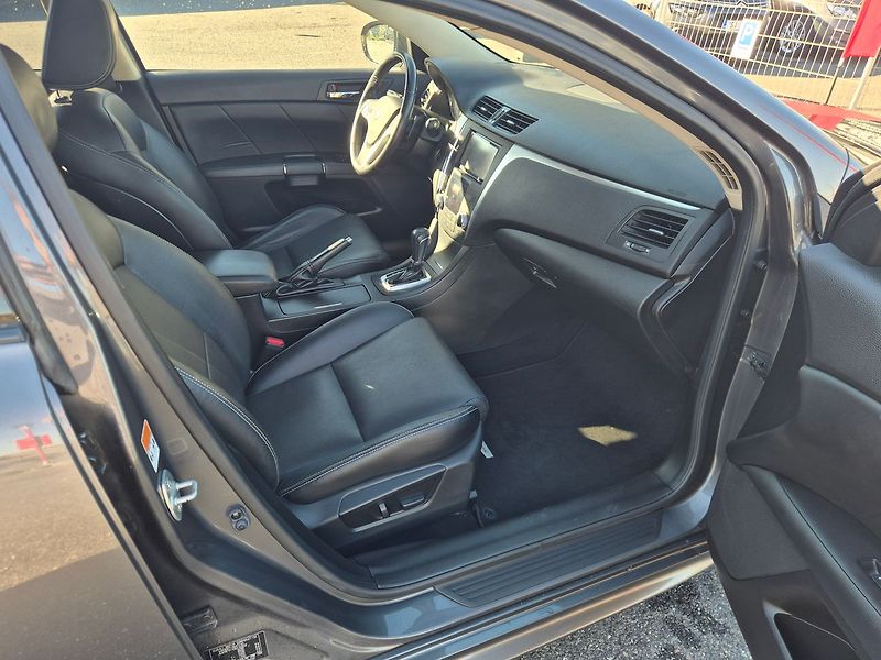Suzuki Kizashi 2.4i 131kw,LPG,4WD,WEBASTO - fotka 10 z 24