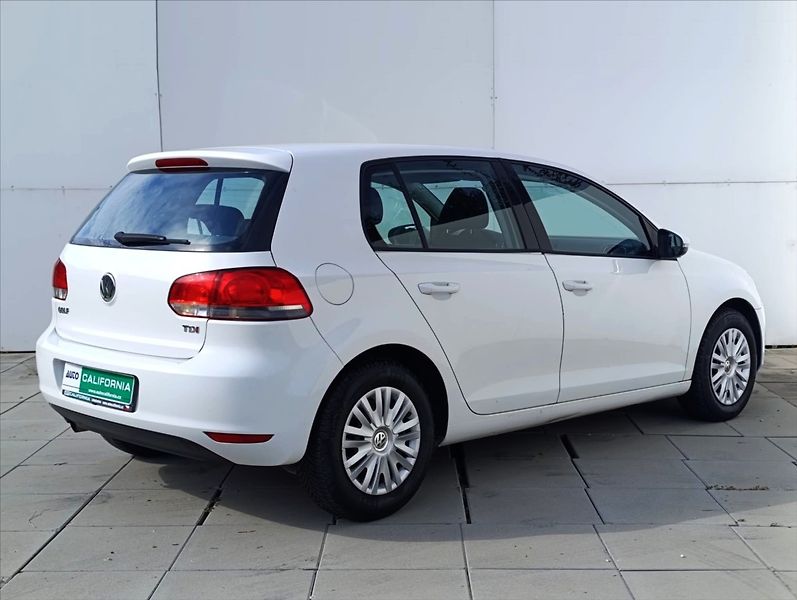 Volkswagen Golf 1,6 TDi Klimatizace - fotka 6 z 29