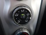 Toyota Yaris (2008) 1.0 VVT-i, nová STK, Klima - náhled 15
