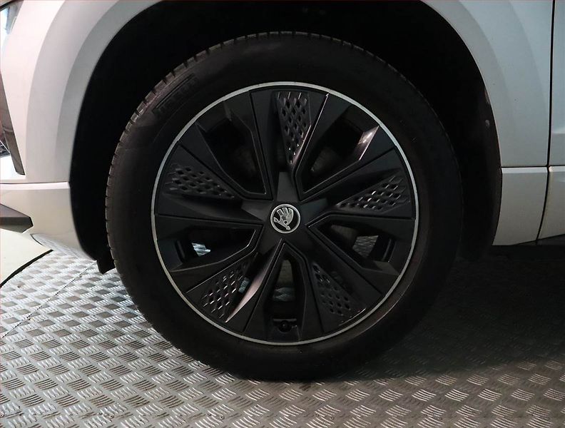 Škoda Karoq (2022) Sportline 2.0 TDI - fotka 15 z 21