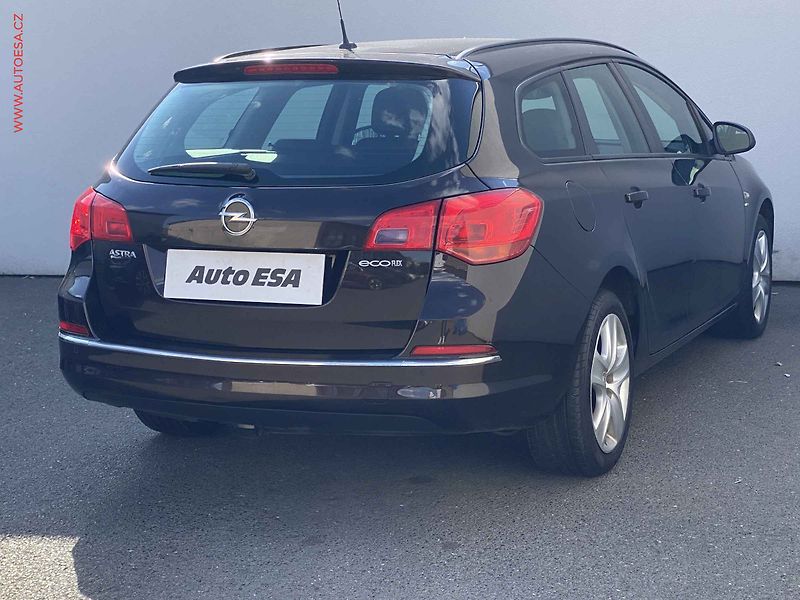 Opel Astra (2014) 1.4T, Energy, +kola - fotka 4 z 19