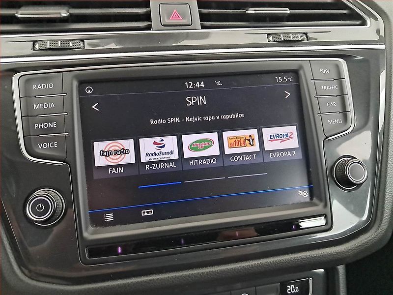 Volkswagen Tiguan (2016) 2.0 TDI, Serv.kniha, Navi - fotka 12 z 19