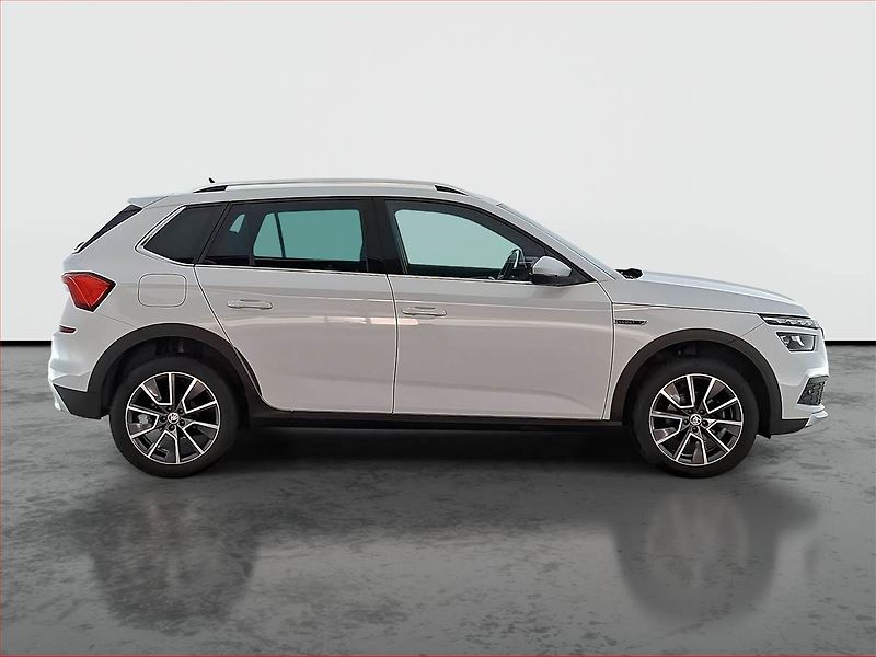 Škoda Kamiq (2023) Scoutline 1.5 TSI - fotka 6 z 22