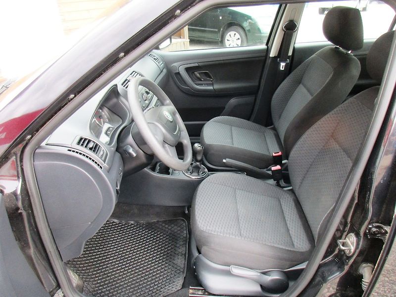 Škoda Fabia (2011) 1,2TSI NA PRESTAVBU BEZ TP - fotka 9 z 15