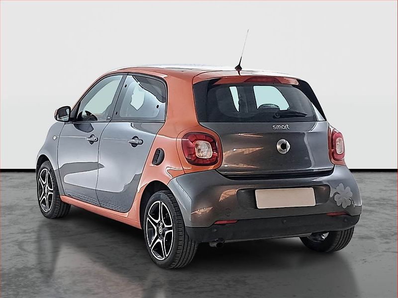 Smart Forfour (2015) 1.0, Tempomat, Vyhř. sedaček - fotka 4 z 19