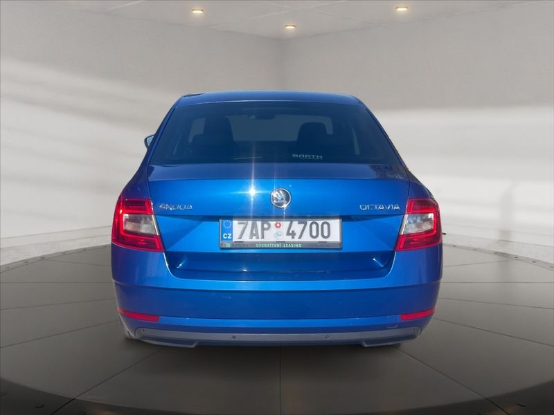 Škoda Octavia 1,0 TSI 85 Ambition - fotka 5 z 11
