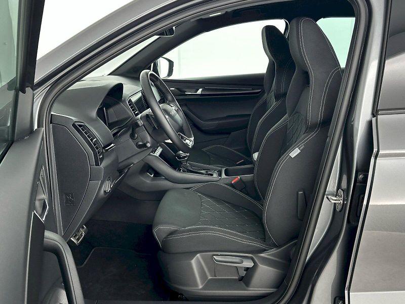 Škoda Karoq (2025) DSG 2.0TDI 110kW 4x4 SportLine - fotka 7 z 33