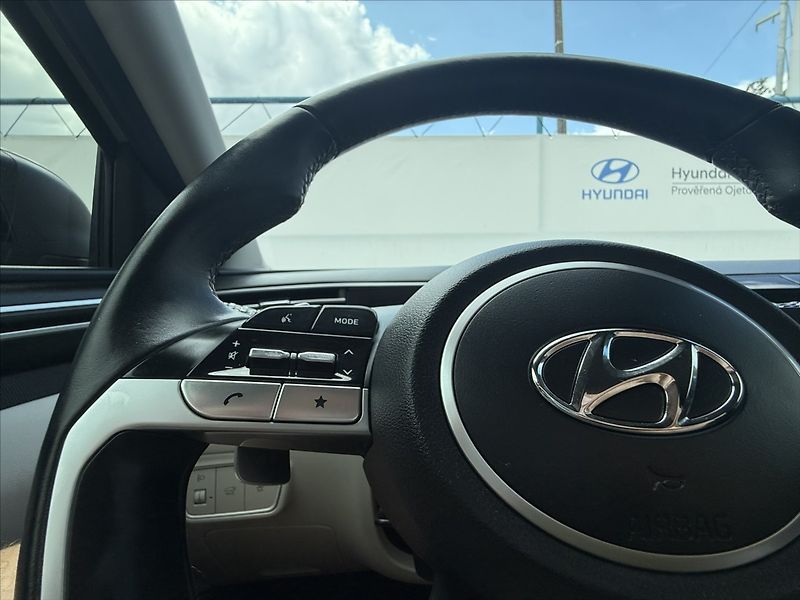 Hyundai Tucson 1,6 T-GDI 110kW DCT Style - fotka 10 z 26