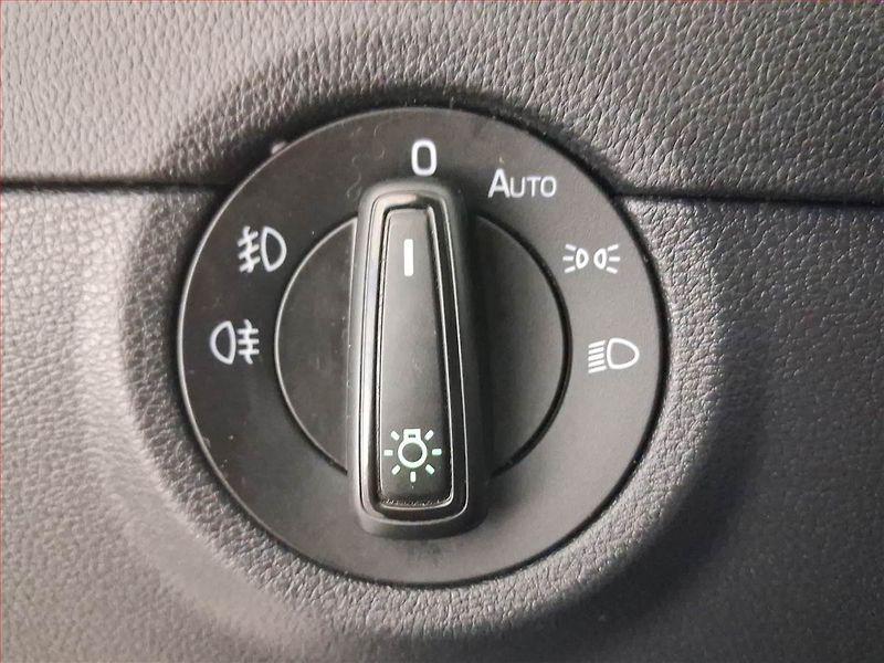 Škoda Octavia (2019) Elegance 2.0 TDI, Tempomat - fotka 17 z 17