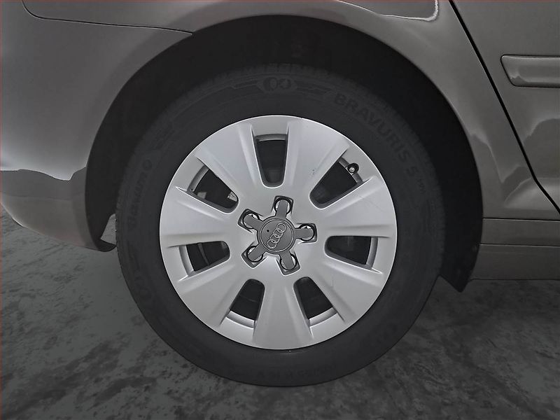 Audi A3 (2011) 1.6 TDI, Serv.kniha, Tempomat - fotka 14 z 17