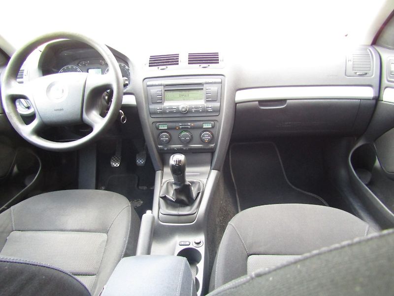 Škoda Octavia (2007) 1.9 TDI 77kW MOTOR BXE BEZ DPF - fotka 15 z 34