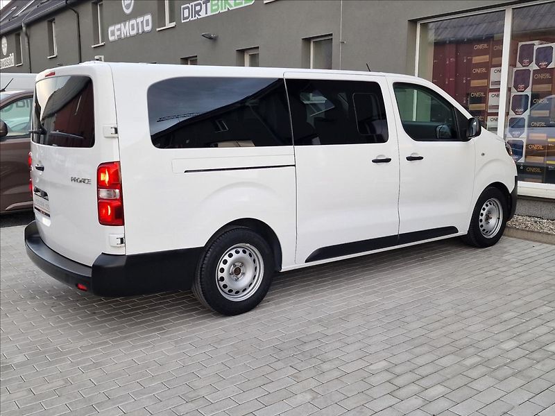 Toyota ProAce Verso 2.0 D-4d 140k L2 106kW - fotka 11 z 45