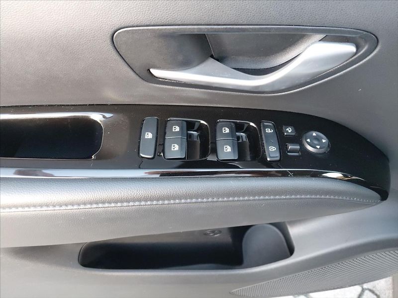 Hyundai Tucson 1,6   1.6T-GDi Style - fotka 19 z 24