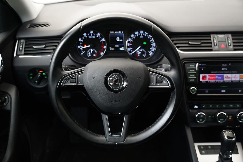 Škoda Octavia - fotka 18 z 26