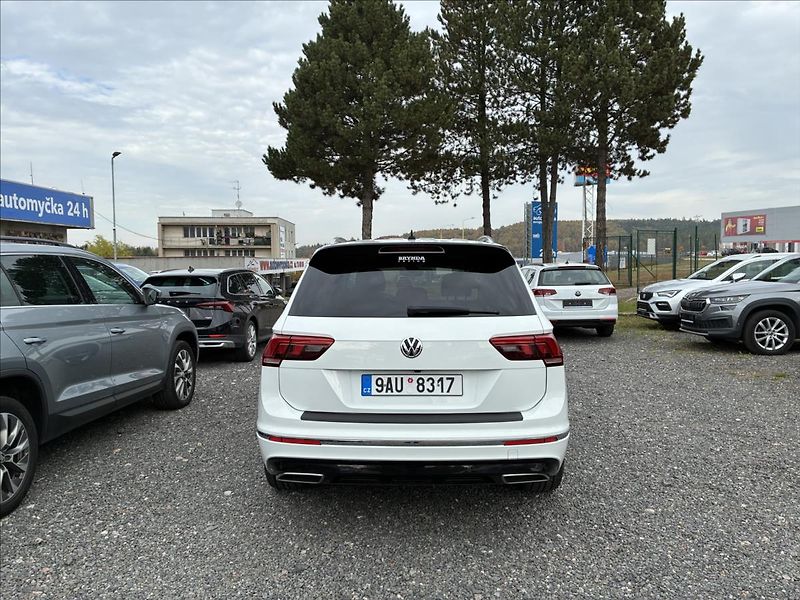 Volkswagen Tiguan Allspace 2,0 TDI PANO TAŽNÉ KAMERA 360 - fotka 5 z 34