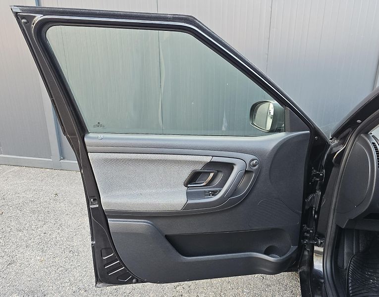Škoda Fabia 1.2 TSI 63kW,KLIMA,1.MAJITEL - fotka 16 z 49