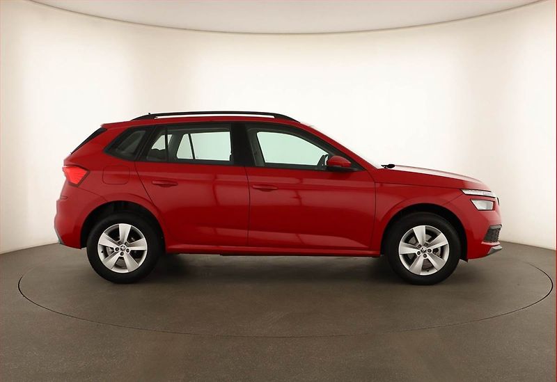 Škoda Kamiq (2024) Ambition 1.0 TSI - fotka 6 z 24