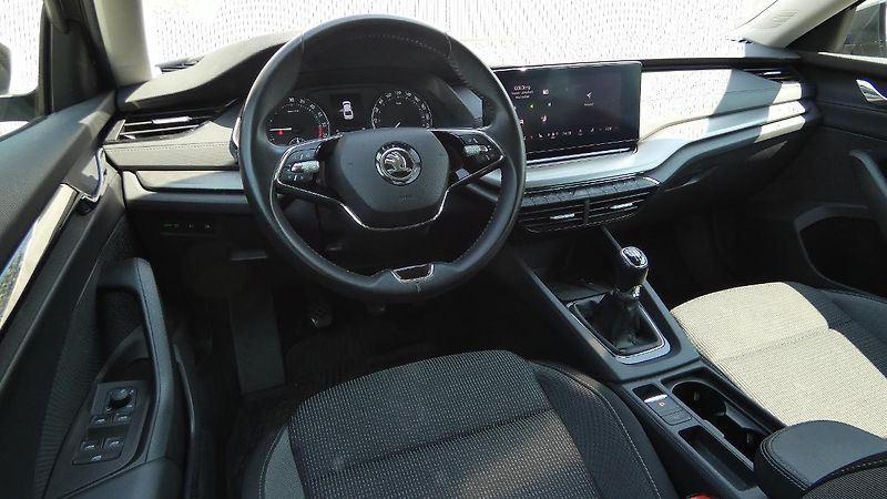 Škoda Octavia 2,0 TDI 85kW Fresh - fotka 5 z 23