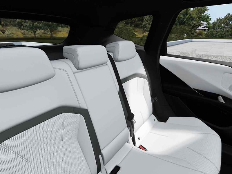 BMW iX3 (2026) - fotka 9 z 10