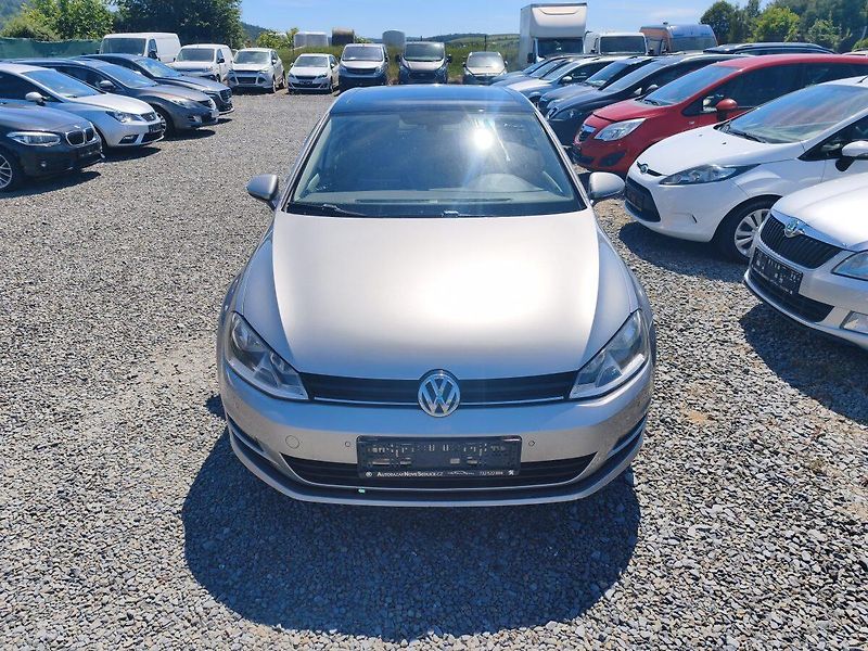 Volkswagen Golf (2015) - fotka 34 z 37