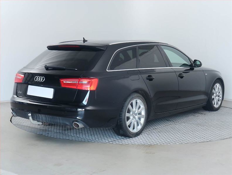 Audi A6 (2012) Sport 3.0 TDI, 4X4, Automat - fotka 5 z 19