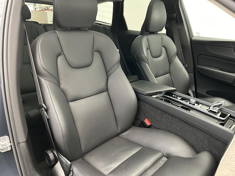 Volvo XC60 2.0 T6 4x4 Recharge Inscriptio - fotka 19 z 31