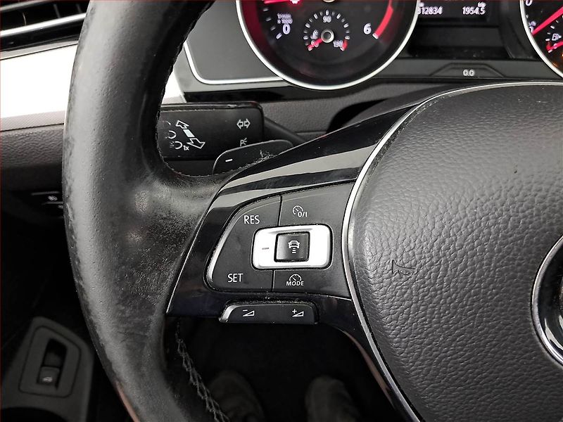 Volkswagen Passat (2017) 2.0 TDI, Automat, Tempomat - fotka 17 z 22