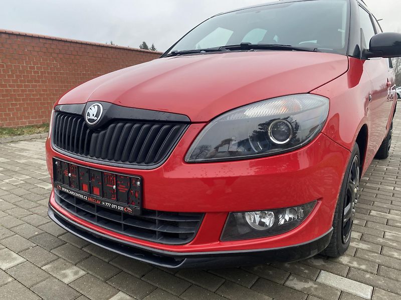 Škoda Roomster (2014) 1.2TSi MODEL NOIRE - fotka 10 z 65