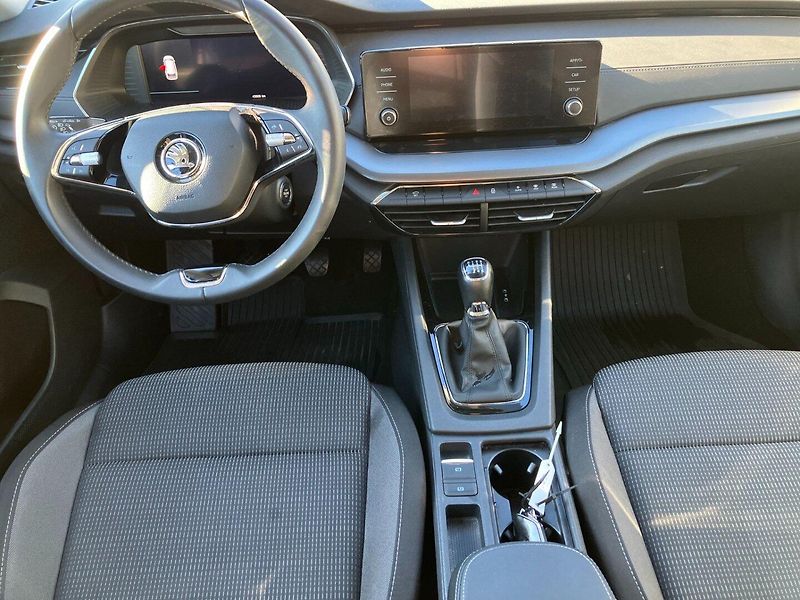Škoda Octavia (2023) 2.0TDI AMBITION PLUS NAJ.43TKM - fotka 19 z 31