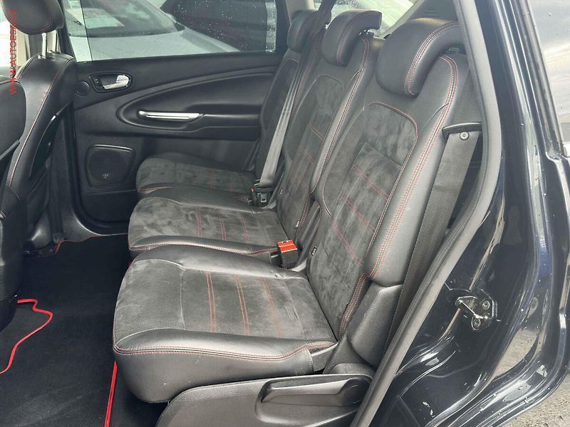 Ford S-MAX (2011) 2.2 TDCi, Navi, temp - fotka 10 z 22