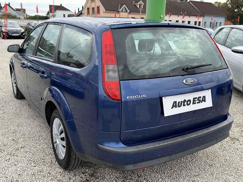 Ford Focus (2008) 1.6 16V, 1.maj, AC, tempo - fotka 6 z 15