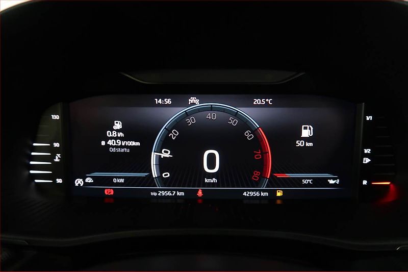 Škoda Fabia (2022) Style 1.0 TSI, Serv.kniha - fotka 11 z 19