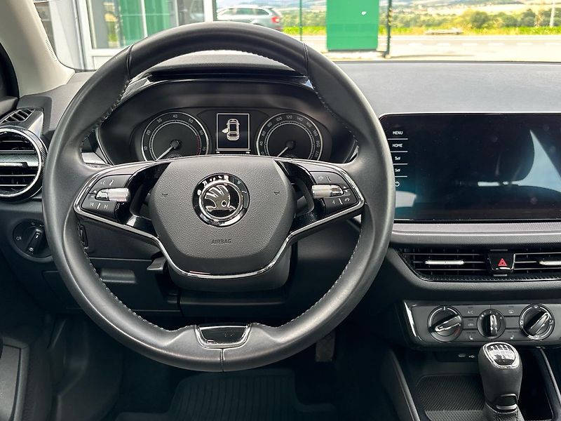 Škoda Fabia Ambition - fotka 18 z 28
