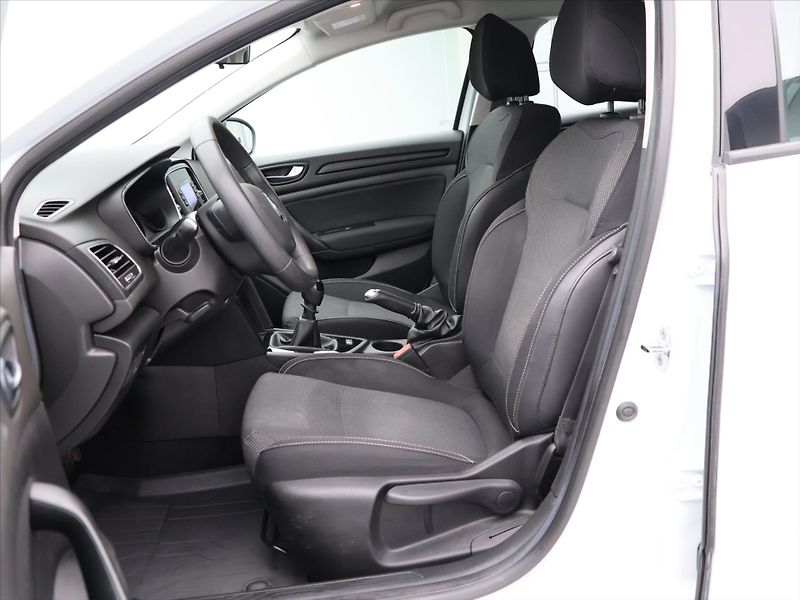Renault Mégane 1,6 SCe 84kW Life Grandtour CZ - fotka 11 z 32