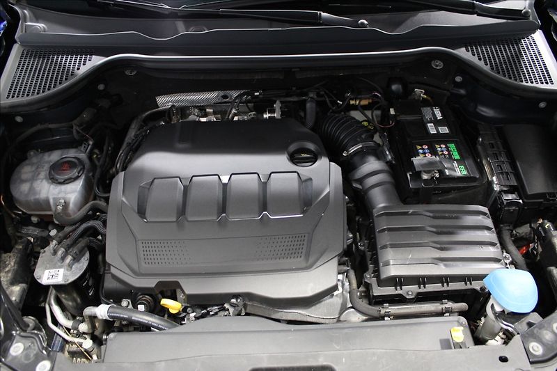Škoda Karoq 2,0 TDI DSG 4x4 1.majitel CZ - fotka 7 z 34