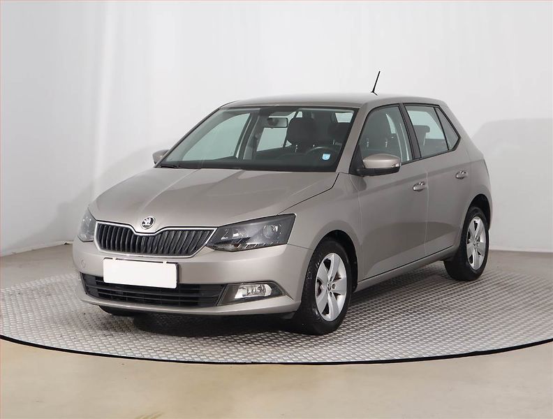 Škoda Fabia (2017) 1.2 TSI, Tempomat - fotka 2 z 15