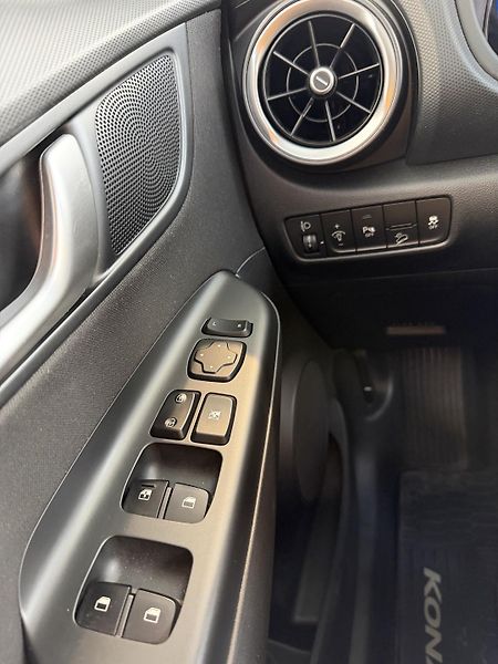 Hyundai Kona (2020) 1.0T-GDi 88kW Comfort MT - fotka 13 z 15